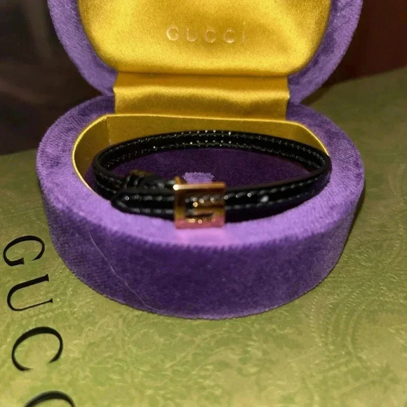 Brand new unused GUCCI Square  Gold Color G leather bracelet black - Picture 7 of 8